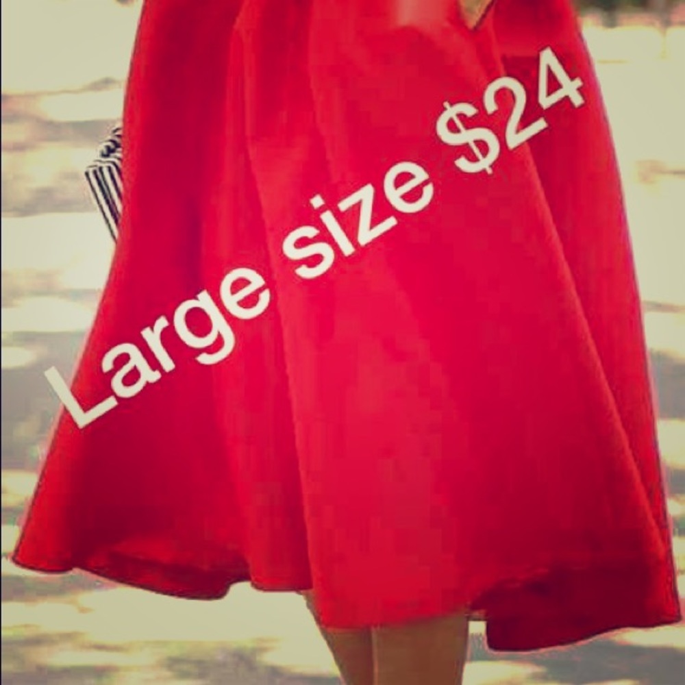 Red Skirt on Sale❤️💃🏽🎈